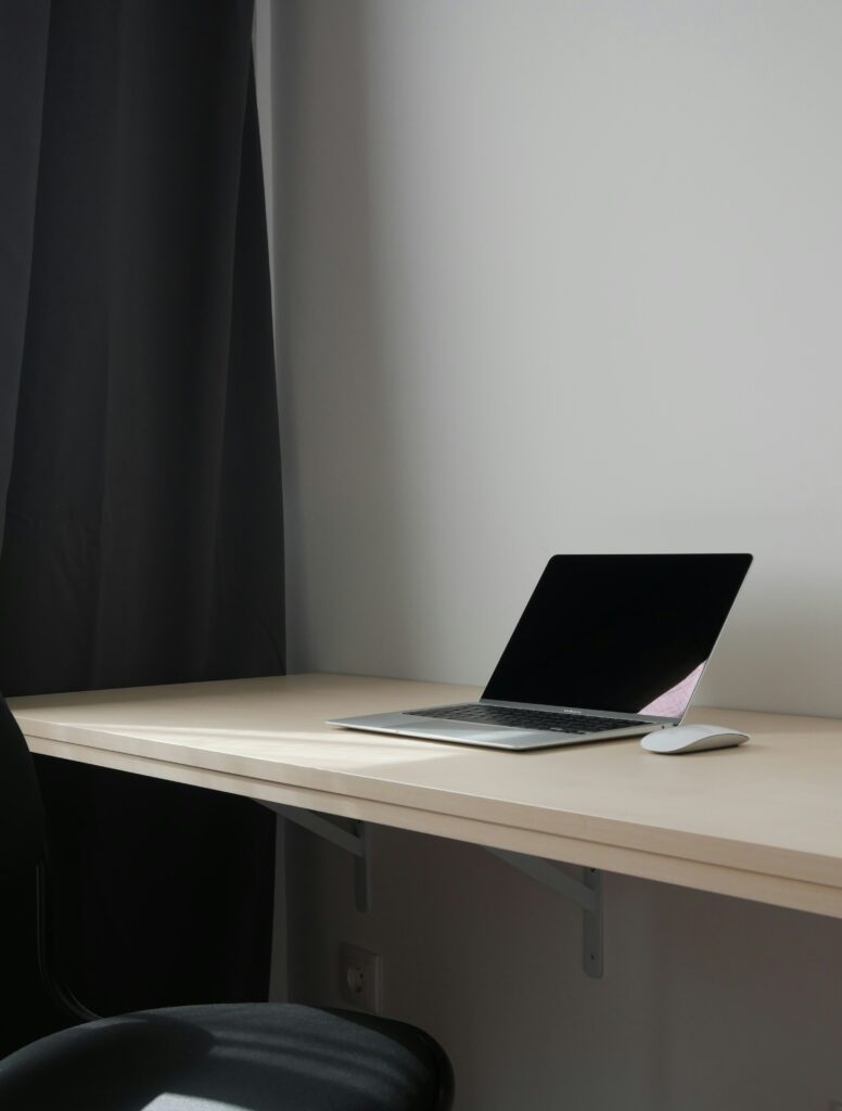 ergonomiczne meble do biura domowego – komfortowe stanowisko pracy